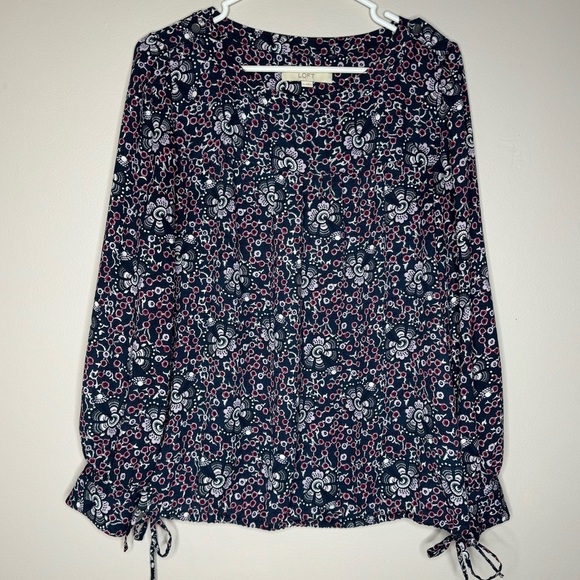 Loft polyester with ties at hem flattering top women’s size medium - Picture 1 of 6